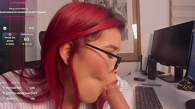 Show modela KaseyRosse na web-kameri
