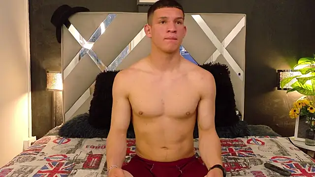 Apolo_Warrior Webcam Show