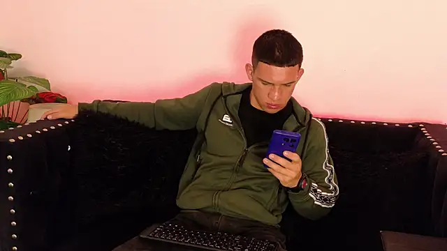 Apolo_Warrior – webcam-show