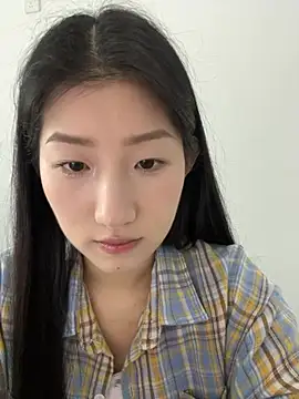 Mina_168 লাইভ XXX চ্যাট