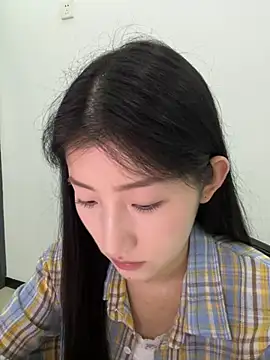 Mina_168 লাইভ চ্যাট রুম