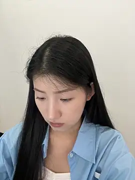 Živá chatovací místnost Mina_168