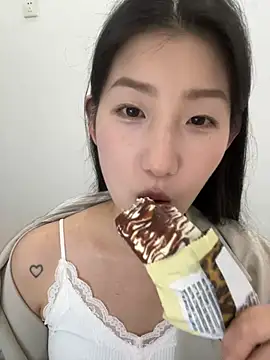 Mina_168のライブXXXチャット
