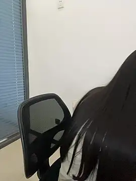 Mina_168's Live Chat Room