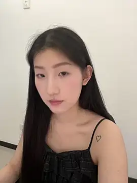 Mina_168 Adlı Modelin Canlı XXX Sohbeti