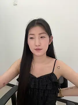 Mina_168 Adlı Modelin Canlı XXX Sohbeti