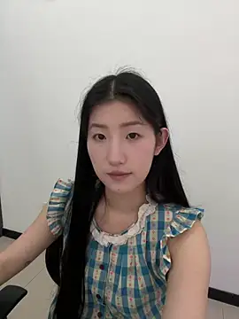 Mina_168 Adlı Modelin Canlı XXX Sohbeti