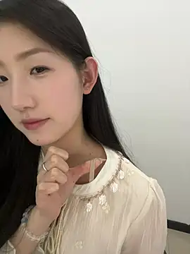 Mina_168 লাইভ XXX চ্যাট