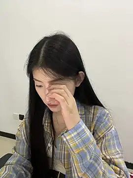 XXX chat uživo modela Mina_168