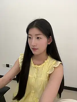 Mina_168's Live XXX Chat