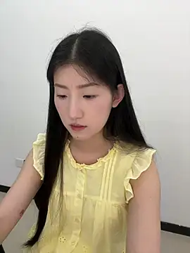 Mina_168's Live XXX Chat