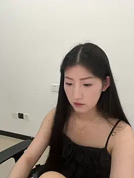 XXX chat uživo modela Mina_168