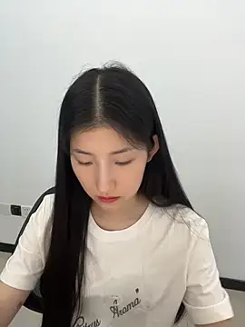 Mina_168's Live XXX Chat
