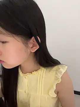 Mina_168's Live XXX Chat