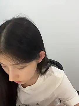 Mina_168 XXX чат на живо