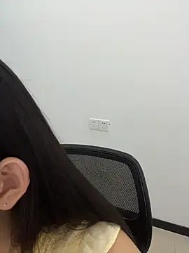 Sala de chat ao vivo de Mina_168