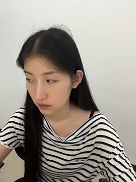 Mina_168's Live XXX Chat
