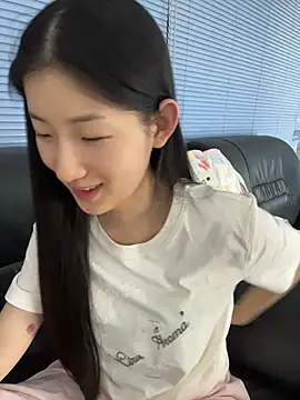 Mina_168's Live XXX Chat