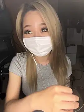 MOMOKA_33のウェブカメラショー