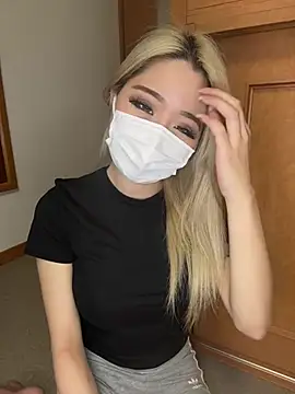 MOMOKA_33のウェブカメラショー