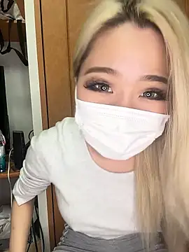 MOMOKA_33のウェブカメラショー
