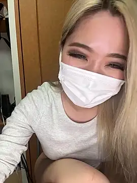 MOMOKA_33のウェブカメラショー