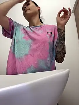 BabyyGirll_ Webcam show