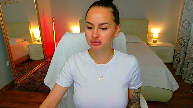 BabyyGirll_: онлайн-секс-чат
