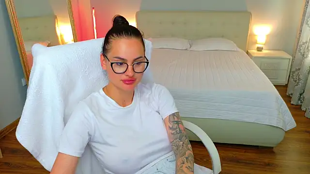 BabyyGirll_ 라이브 XXX 채팅