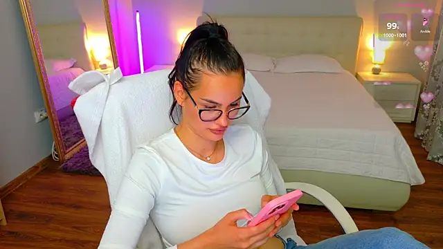 Pokój czatu na żywo – BabyyGirll_
