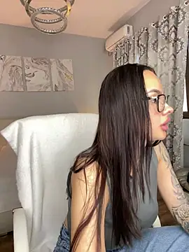 BabyyGirll_'s Live XXX Chat