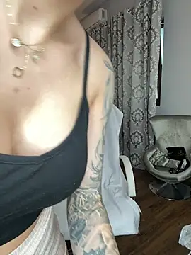 BabyyGirll_'s Live XXX Chat