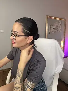 Czat XXX na żywo – BabyyGirll_