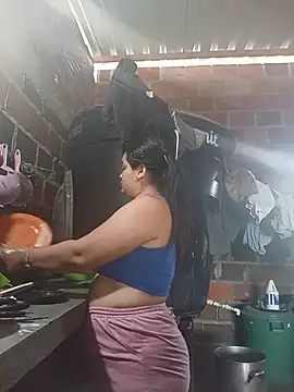 Chat +18 de Dirty-violeta_19 ao vivo