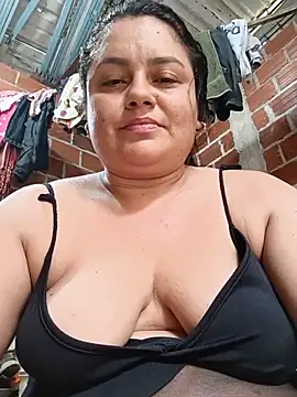 Dirty-violeta_19 Adlı Modelin Web Kamerası Şovu