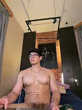 عرض كام GrayAndrews