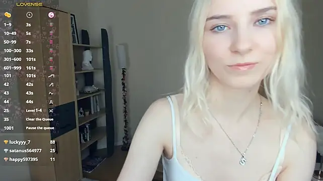 LaynePingitore Chat XXX live