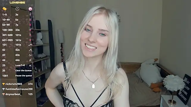 LaynePingitore's Live XXX Chat
