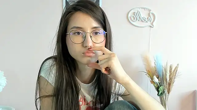 DelphineDowst's Webcam Show