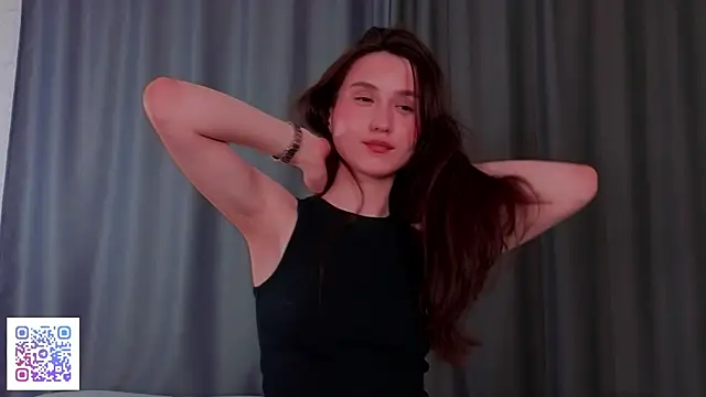 הופעת וובקאם של DelphineDowst