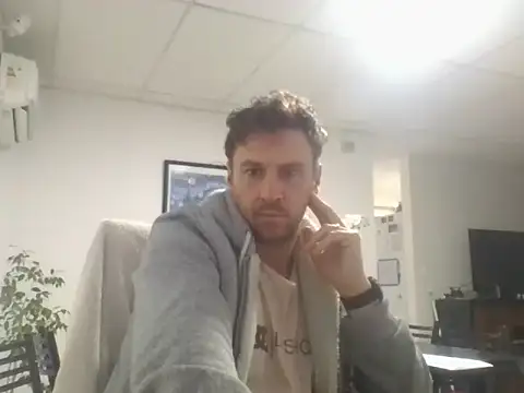 sebasevi Show in webcam