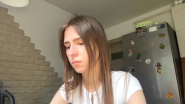 ZaraGuyetten Live chat-huone
