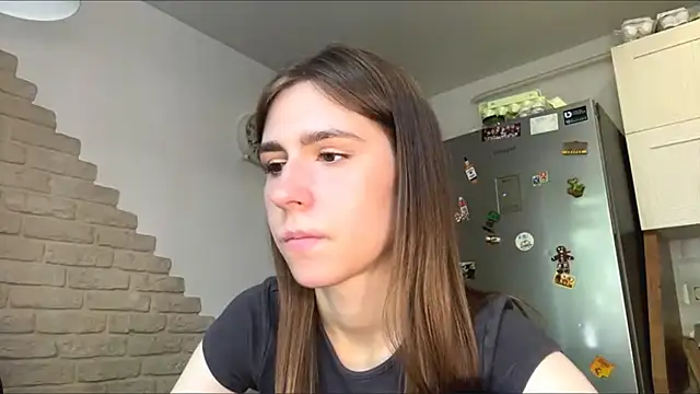 ZaraGuyette 即時聊天室