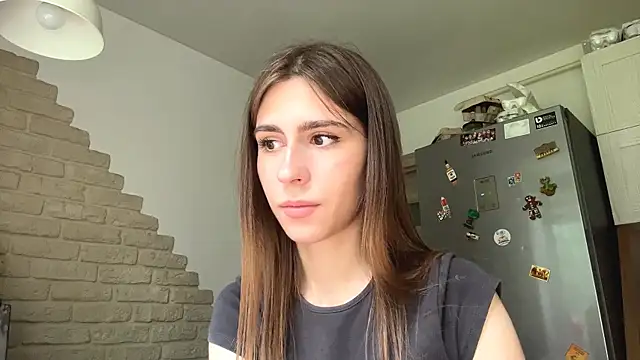 ZaraGuyette লাইভ XXX চ্যাট
