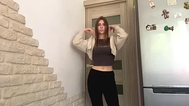 عرض كام ZaraGuyette