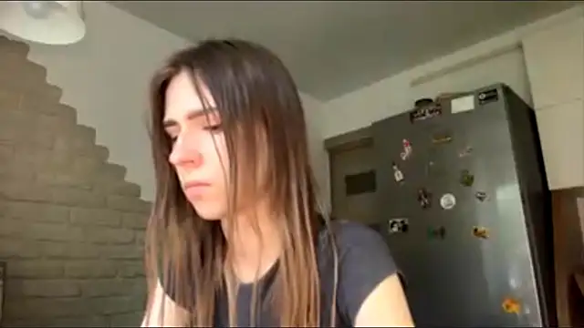 ZaraGuyette – live chatrum