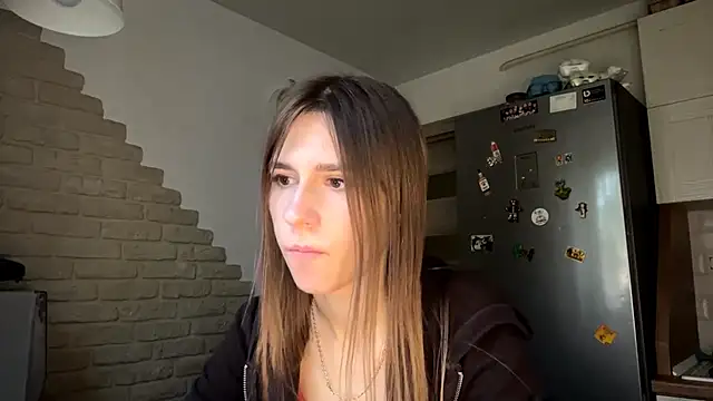 ZaraGuyette's Live Chat Room