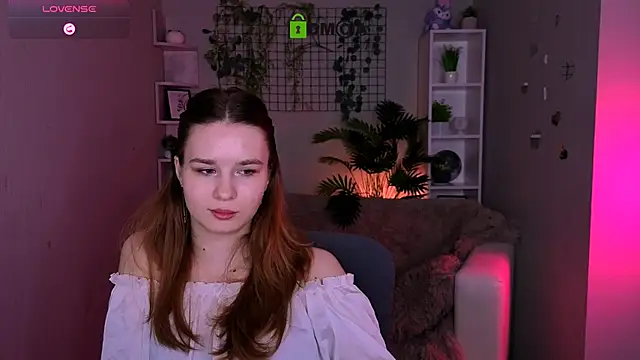 angie_foxy1 XXX чат на живо