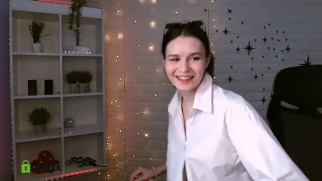 angie_foxy1のライブXXXチャット