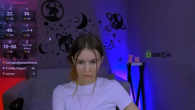 angie_foxy1's Live XXX Chat